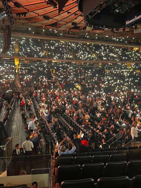 Madison Square Garden, section: 116, row: 8, seat: 2