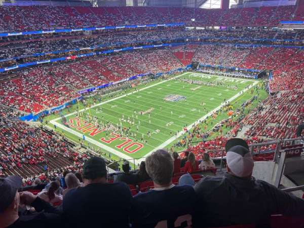 Mercedes-Benz Stadium, section: 348, row: 10, seat: 9