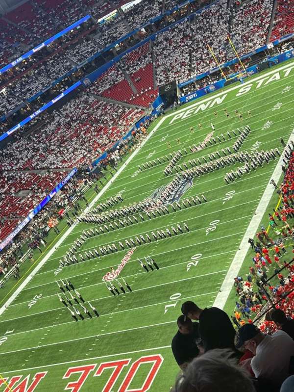 Mercedes-Benz Stadium, section: 348, row: 10, seat: 9
