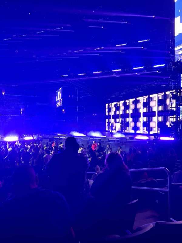 Crypto.com Arena, section: 118, row: 10, seat: 5