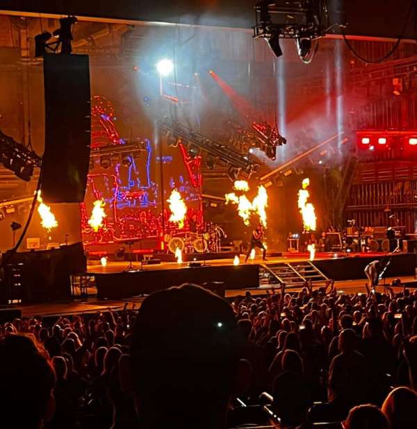 Talking Stick Resort Amphitheatre, section: 204, row: GG, seat: 32