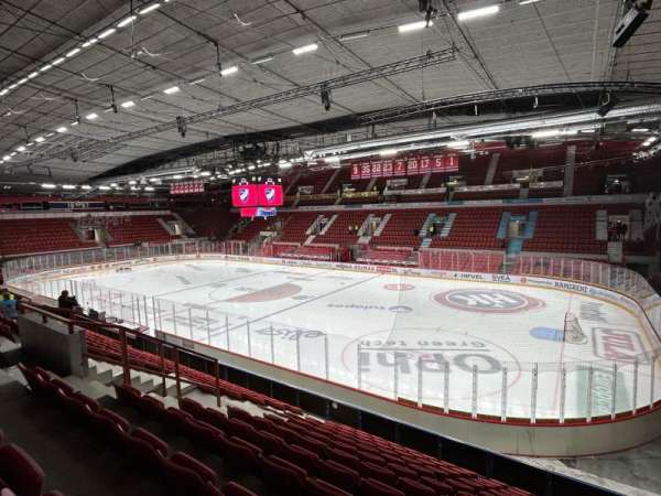Helsingin Jäähalli, section: A7, row: 12, seat: 186