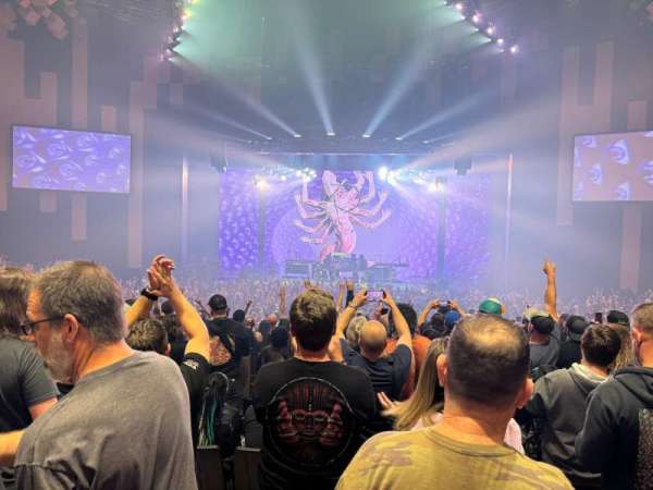 Hard Rock Live At Seminole Hard Rock, section: 115, row: Q, seat: 8