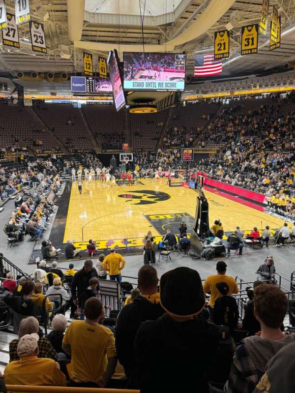 Carver-Hawkeye Arena, section: HH, row: 15