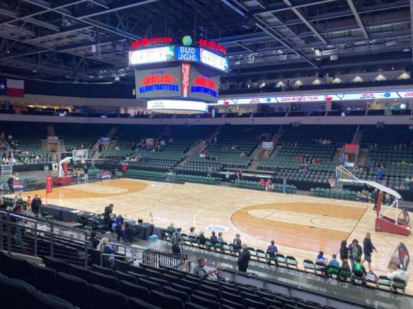 H-E-B Center at Cedar Park, section: 116, row: M, seat: 8