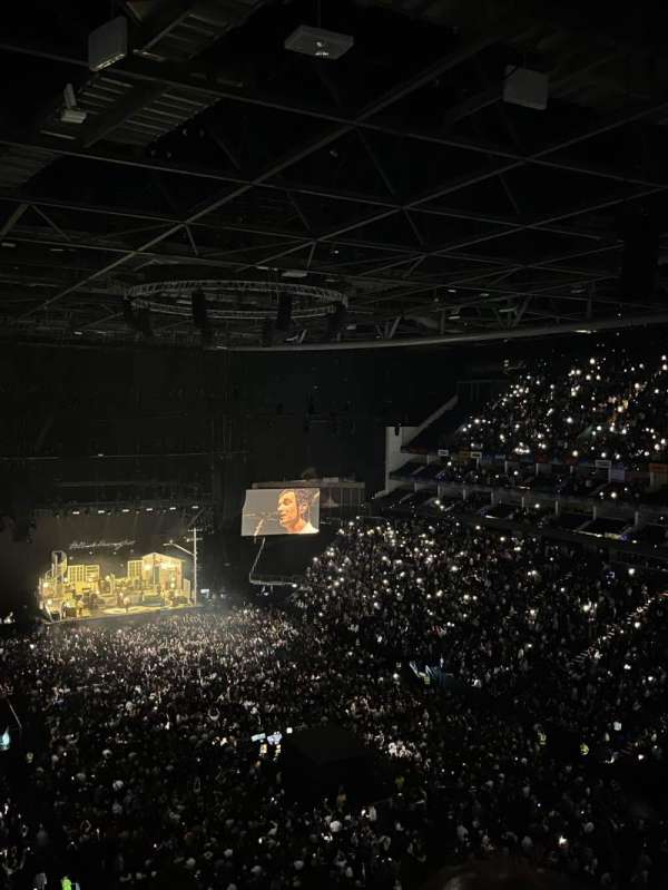 the o2, london, section: 409, row: G, seat: 663