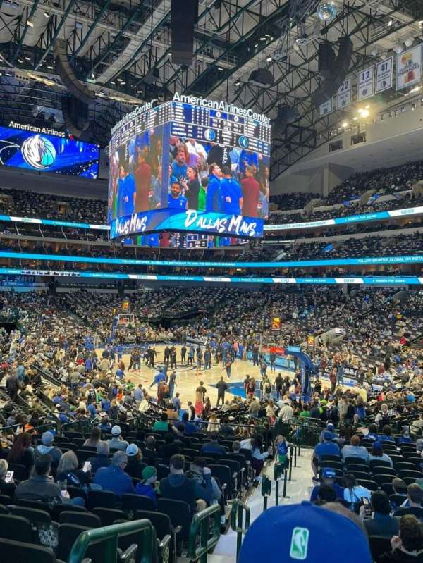 American Airlines Center, section: 102, row: V, seat: 20