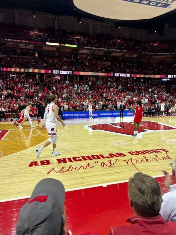 Kohl Center, section: 109, row: BB, seat: 4