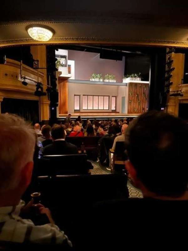 Hudson Theatre, section: Orchestra L, row: R, seat: 3