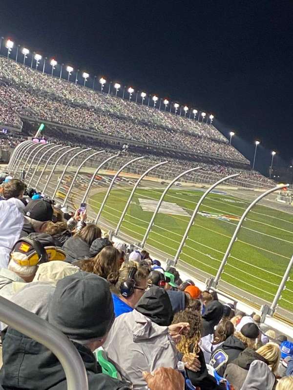 Daytona International Speedway, section: 162, row: 14, seat: 22