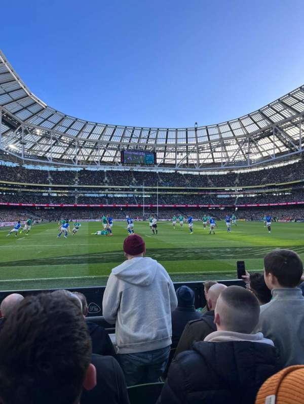 Aviva Stadium, section: 137, row: E, seat: 4