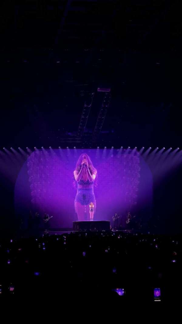Acrisure Arena, section: 125, row: D, seat: 1