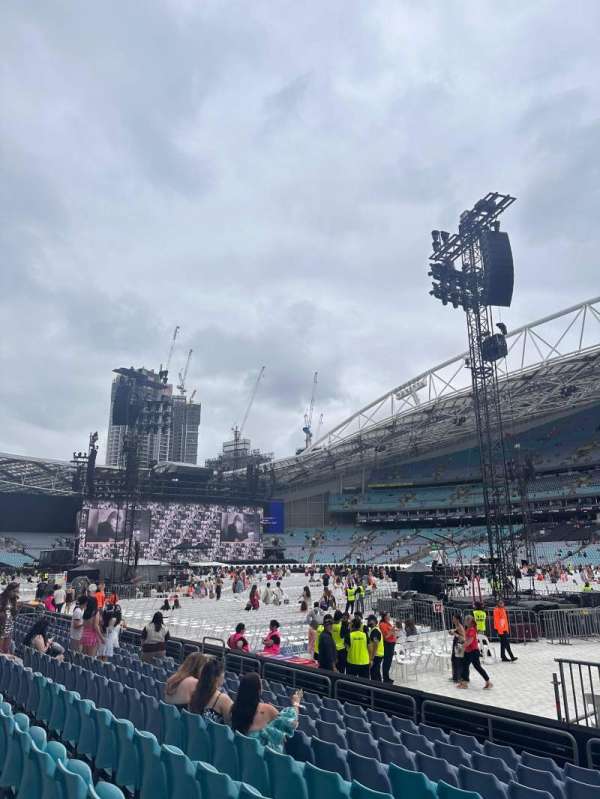 Accor Stadium, section: 110, row: 10, seat: 58