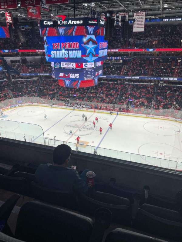Capital One Arena, section: 418, row: D, seat: 4-5