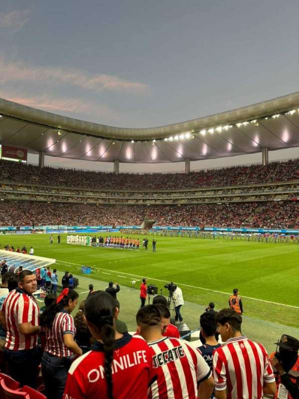 Estadio Akron, section: t1-36, row: e, seat: 19