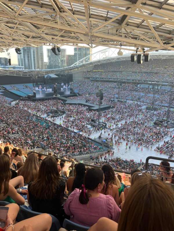 Accor Stadium, section: 613, row: 10, seat: 27