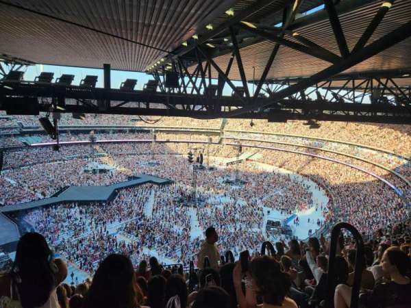Melbourne Cricket Ground, section: Q26, row: Dd, seat: 3