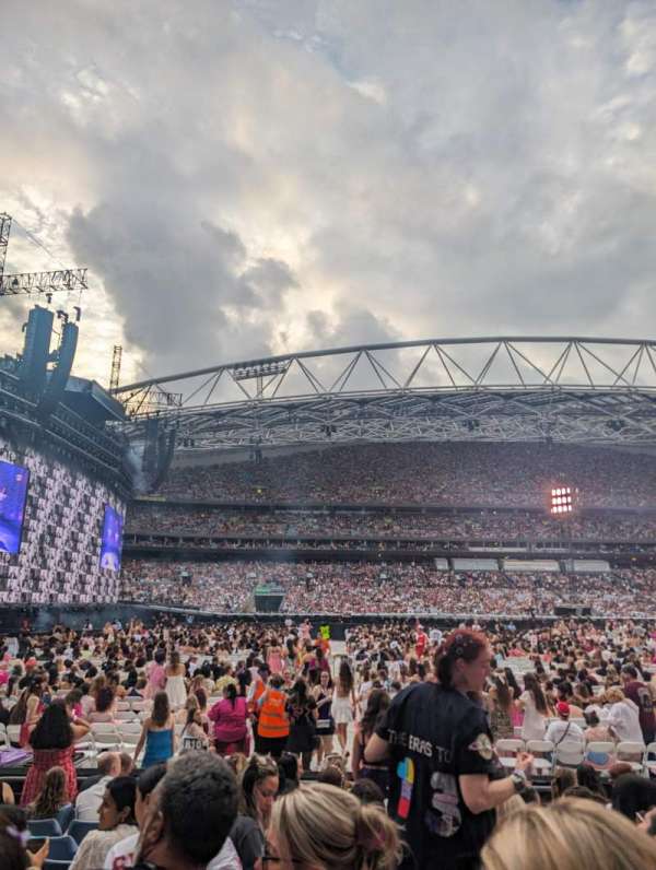 Accor Stadium, section: 105, row: 10, seat: 12