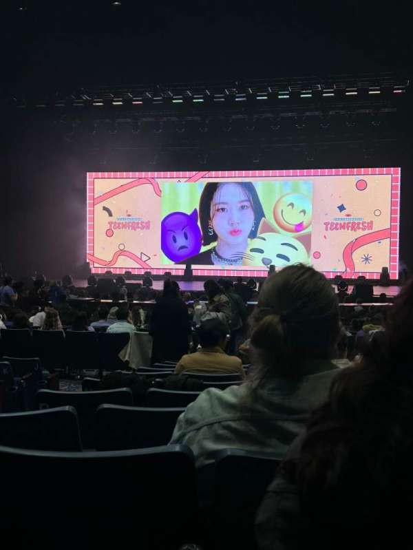 Rosemont Theatre, section: 108, row: T, seat: 3