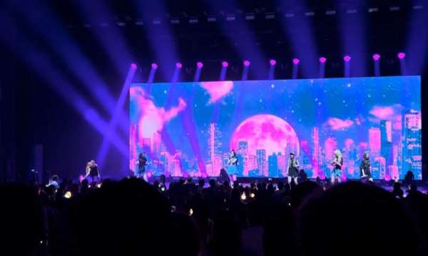Rosemont Theatre, section: 108, row: T, seat: 3