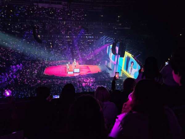 United Center, section: 334, row: 3, seat: 3