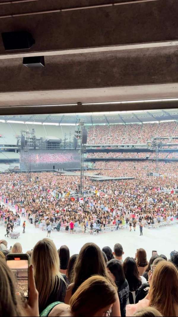Melbourne Cricket Ground, section: N10, row: H, seat: 12