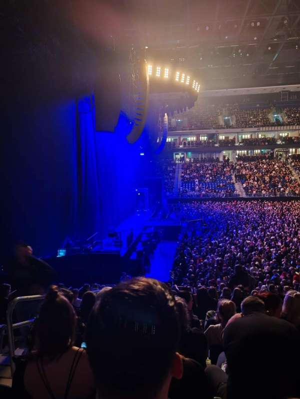 Uber Arena, section: 216, row: 19, seat: 4