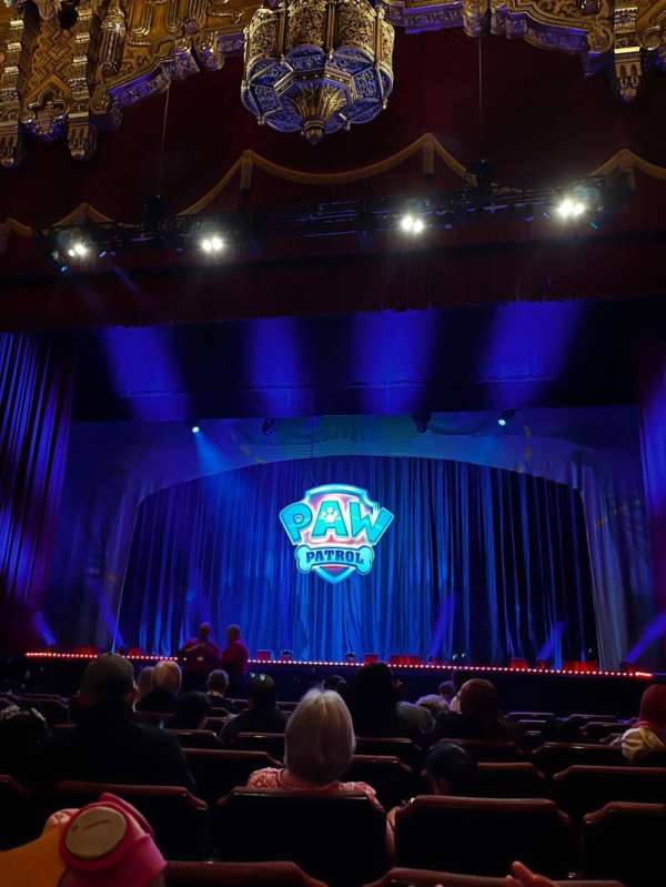 Fox Theatre, Detroit, section: Floor 4, row: J, seat: 405