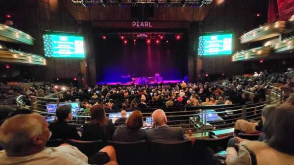 Pearl Theater, section: 203, row: c, seat: 9