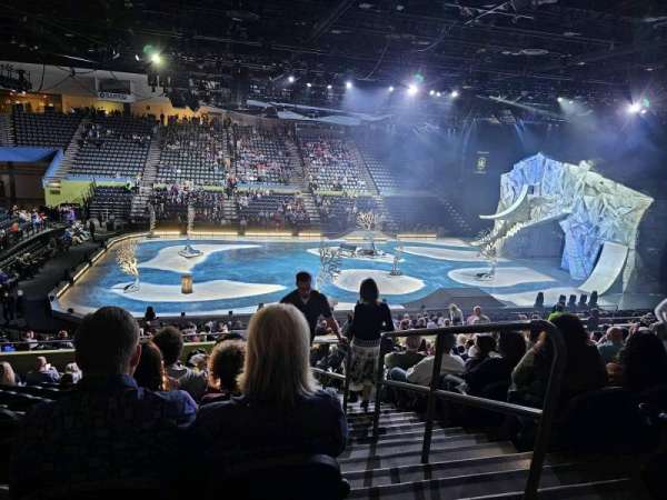 Tucson Arena, section: 206, row: M, seat: 1