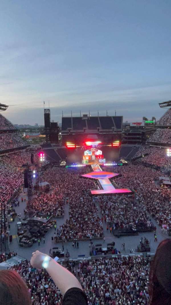 Lincoln Financial Field, section: 211, row: 2, seat: 19