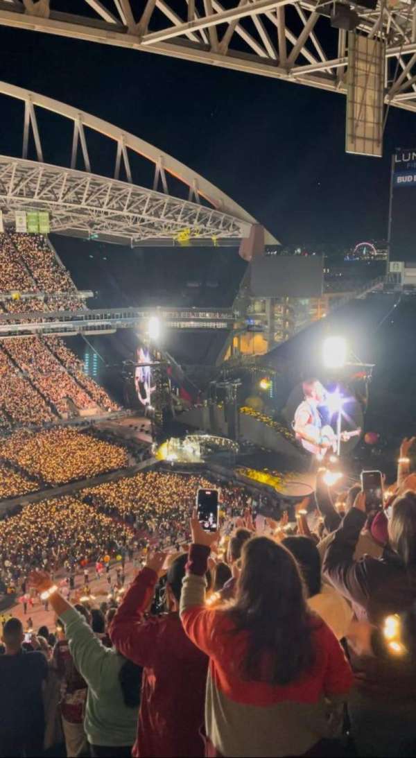 Lumen Field, section: 313, row: BB, seat: 2
