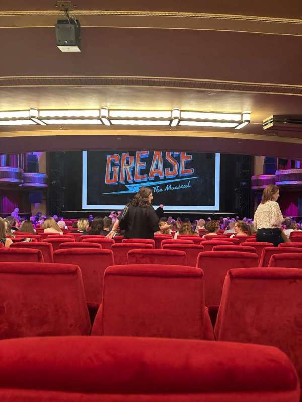 Her Majesty's Theatre, Melbourne, section: Stalls, row: V, seat: 21