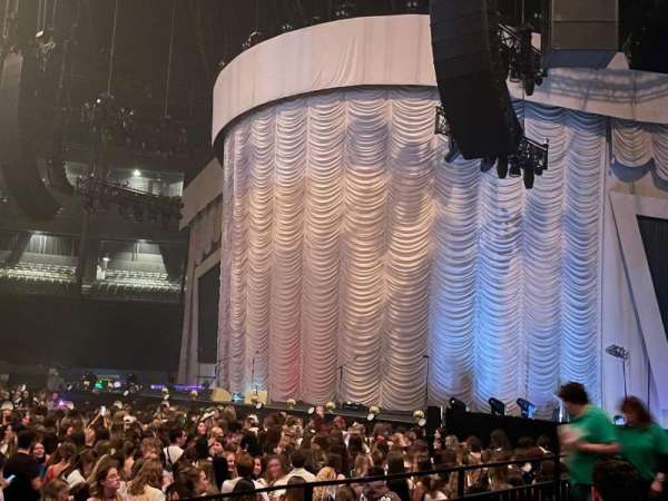 AFAS Dome, section: 114, row: 11, seat: 4