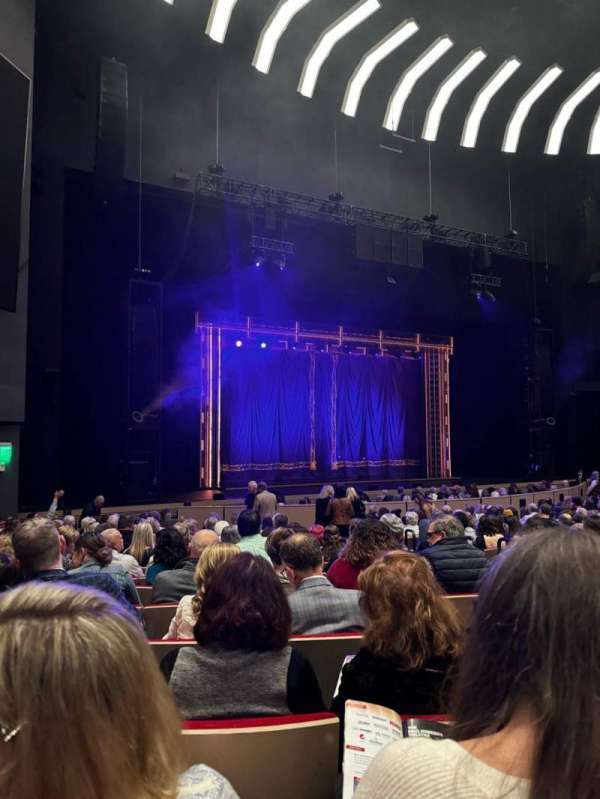 Steven Tanger Center for the Performing Arts, section: Orchestra LC, row: Q, seat: 5