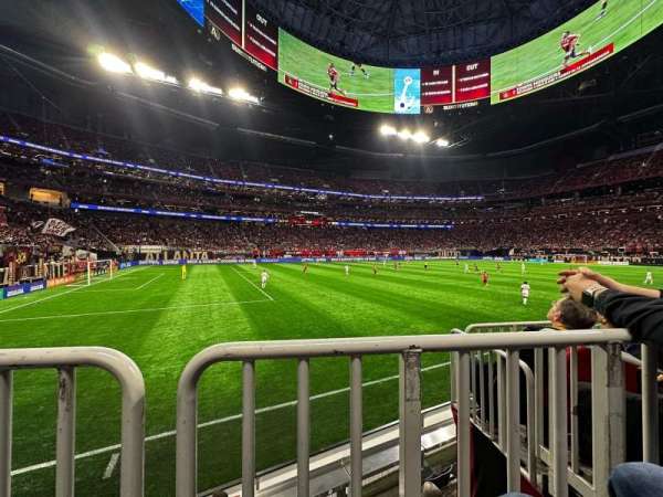 Mercedes-Benz Stadium, section: 132, row: 7, seat: 7