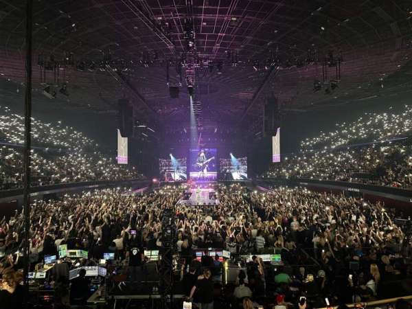 Kia Forum, section: 101, row: 6, seat: 1