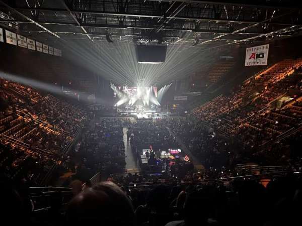 EagleBank Arena, section: 109, row: R, seat: 11