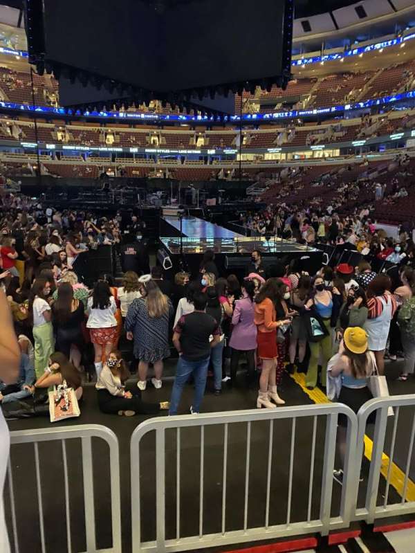 United Center, section: 106, row: 2, seat: 12