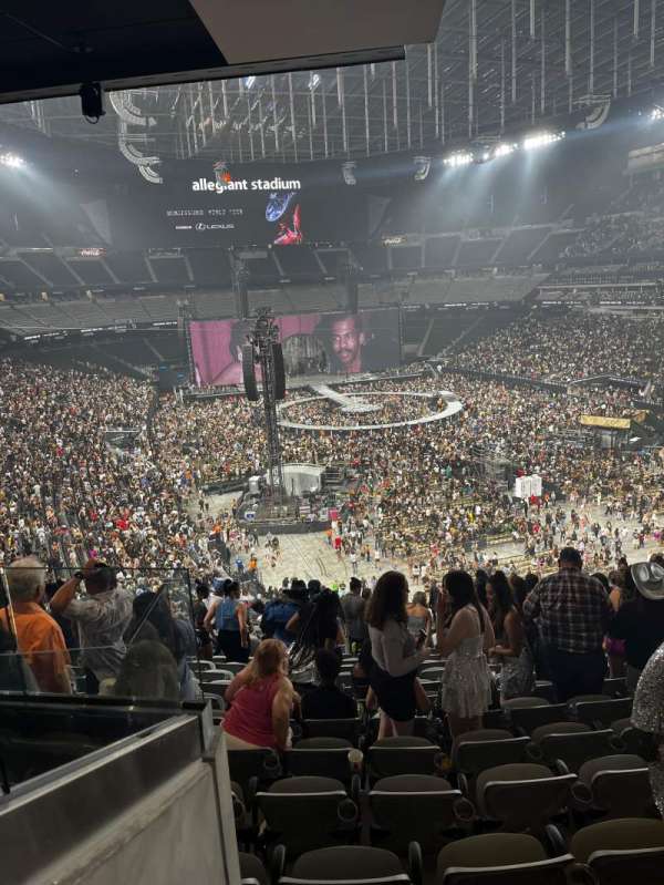 Allegiant Stadium, section: 204, row: 16, seat: 9
