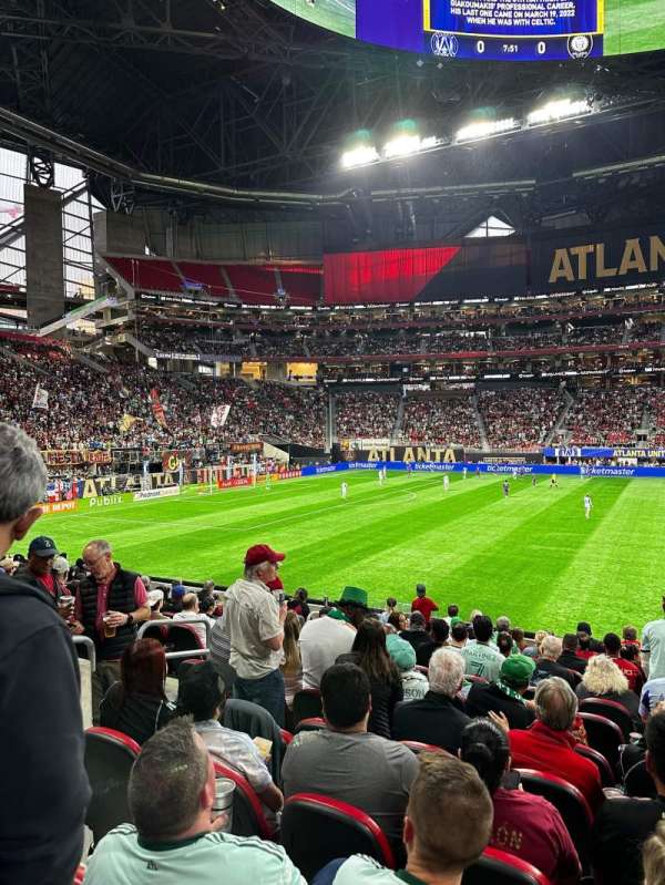 Mercedes-Benz Stadium, section: C129, row: 12, seat: 14