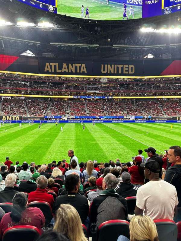 Mercedes-Benz Stadium, section: C129, row: 12, seat: 14