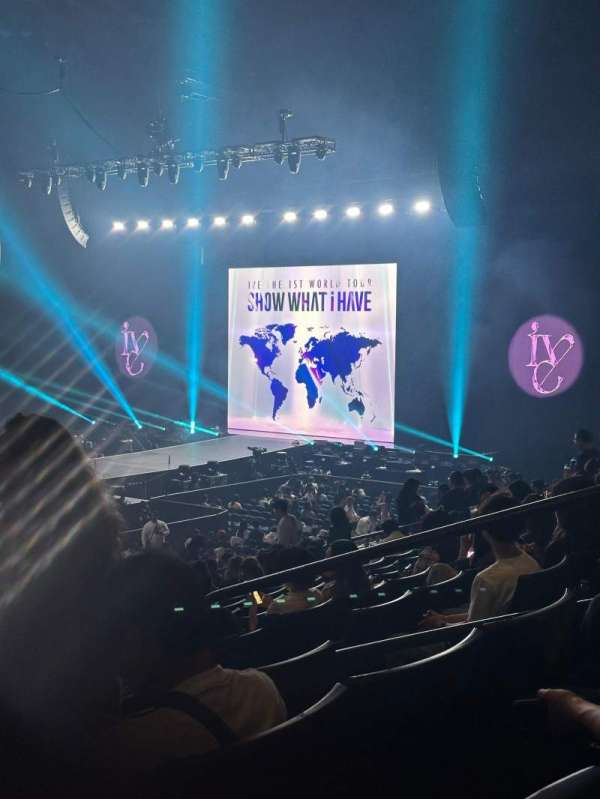 Oakland Arena, section: 102, row: 17, seat: 4