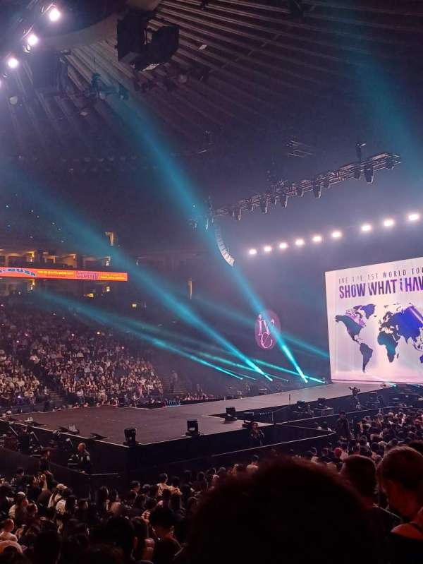 Oakland Arena, section: 101, row: 10, seat: 12