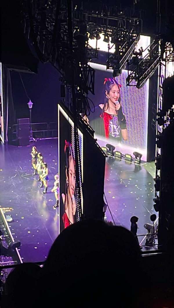 Oakland Arena, section: 231, row: 5, seat: 2