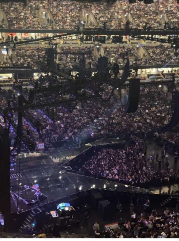 United Center, section: 321, row: 10, seat: 13