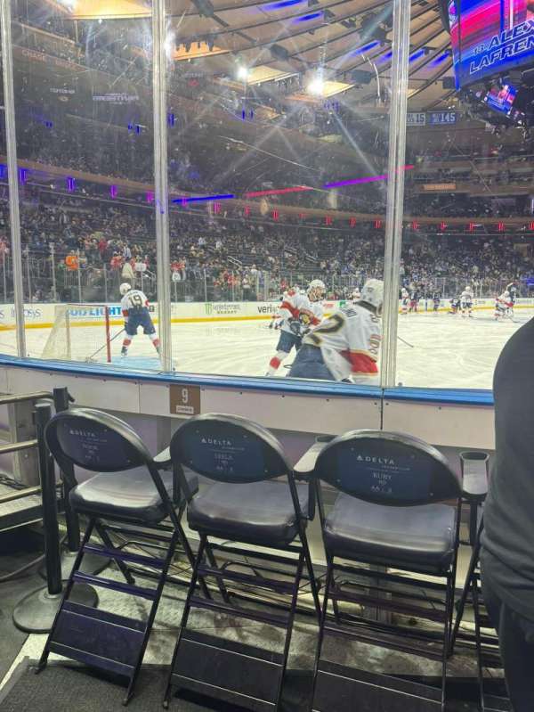 Madison Square Garden, section: 9, row: 1, seat: 9