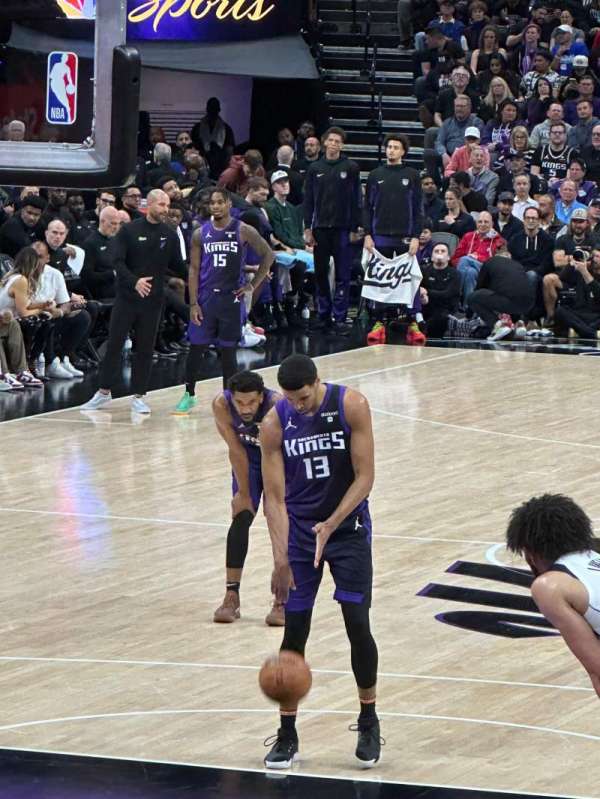 Golden 1 Center, section: 126, row: FF, seat: 6