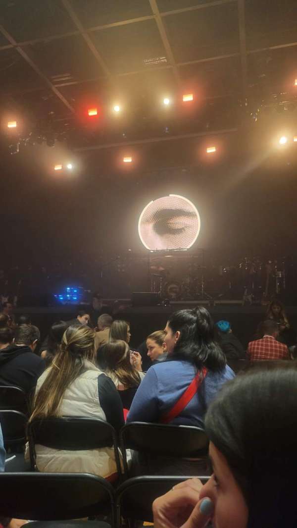 Coca-Cola Roxy, section: 102, row: F, seat: 1