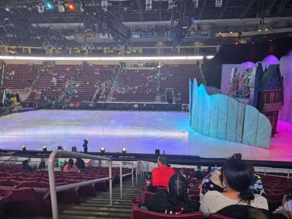 Giant Center, section: 108C, row: R, seat: 10